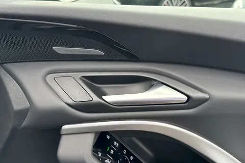 PX75KKZ Audi Q5 SUV S line TDI quattro 204 PS S tronic Thumbnail #20