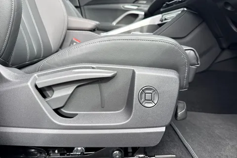 PX75KKZ Audi Q5 SUV S line TDI quattro 204 PS S tronic Thumbnail #42