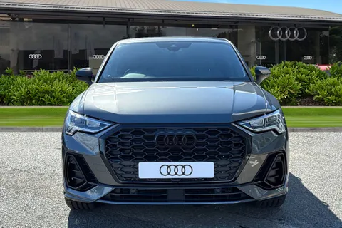 PX75KKV Audi Q3 Black Edition 35 TDI  150 PS S tronic Thumbnail #6