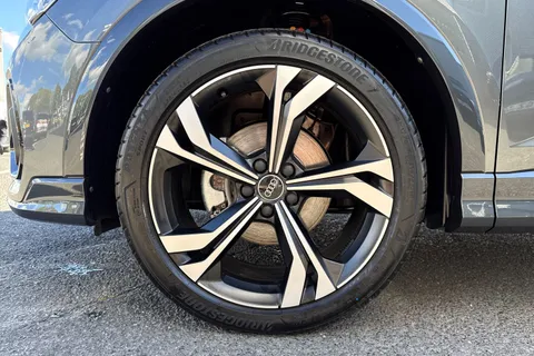 PX75KKV Audi Q3 Black Edition 35 TDI  150 PS S tronic Thumbnail #10