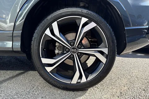 PX75KKV Audi Q3 Black Edition 35 TDI  150 PS S tronic Thumbnail #11