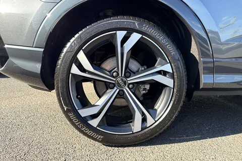 PX75KKV Audi Q3 Black Edition 35 TDI  150 PS S tronic Thumbnail #12