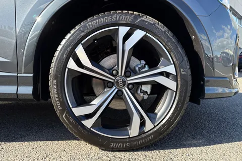 PX75KKV Audi Q3 Black Edition 35 TDI  150 PS S tronic Thumbnail #13