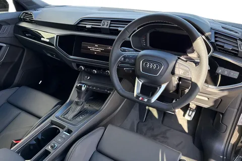 PX75KKV Audi Q3 Black Edition 35 TDI  150 PS S tronic Thumbnail #14