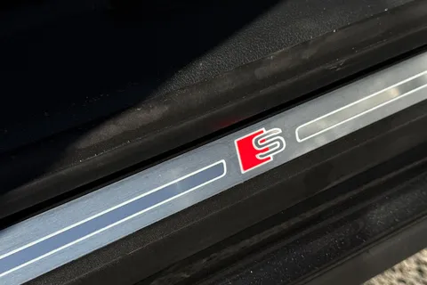 PX75KKV Audi Q3 Black Edition 35 TDI  150 PS S tronic Thumbnail #27