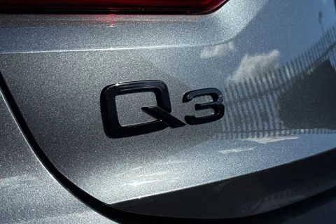 PX75KKV Audi Q3 Black Edition 35 TDI  150 PS S tronic Thumbnail #31