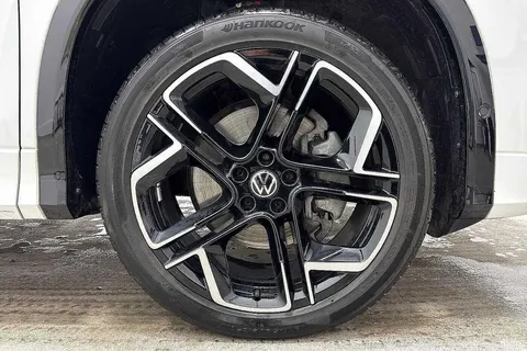 KY25DJV Volkswagen Tayron 1.5 TSI eHybrid R-Line 5dr DSG6 Thumbnail #5