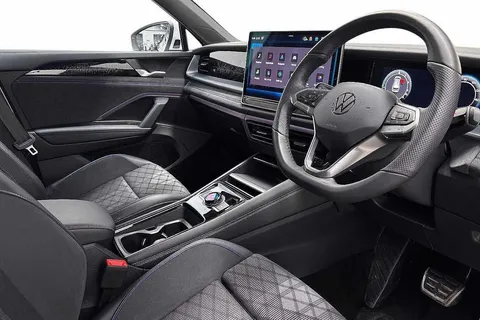 KY25DJV Volkswagen Tayron 1.5 TSI eHybrid R-Line 5dr DSG6 Thumbnail #6