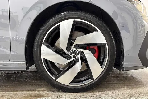 KN75FZK Volkswagen Golf 2.0 TSI 265 GTI 5dr DSG Thumbnail #5