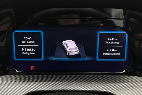 KW25ZTM Volkswagen Golf 1.5 TSI 272 GTE eHybrid 5dr DSG Thumbnail #11