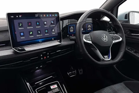 KW25XJM Volkswagen Golf 1.5 TSI 272 GTE eHybrid 5dr DSG Thumbnail #2