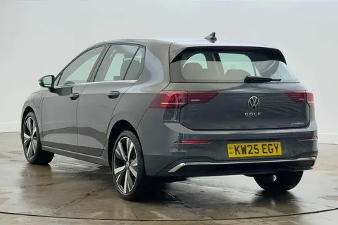KW25EGY Volkswagen Golf 1.5 TSI 204 Style eHybrid 5dr DSG Thumbnail #3