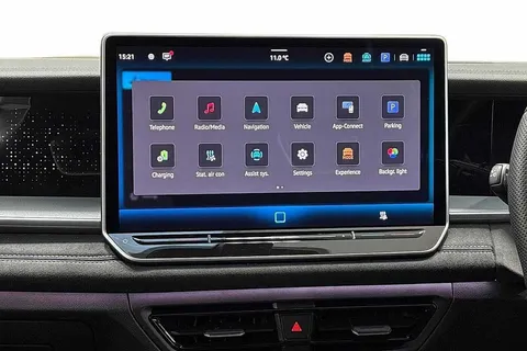 KY25DJV Volkswagen Tayron 1.5 TSI eHybrid R-Line 5dr DSG6 Thumbnail #12