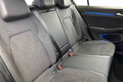 KW25EGY Volkswagen Golf 1.5 TSI 204 Style eHybrid 5dr DSG Thumbnail #9