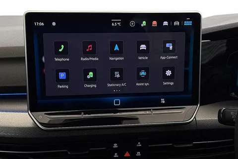 KW25EGY Volkswagen Golf 1.5 TSI 204 Style eHybrid 5dr DSG Thumbnail #12