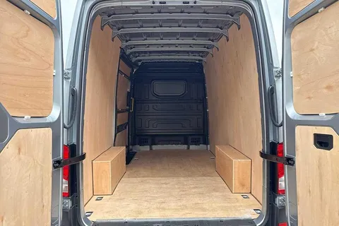 PN74SLU Volkswagen Crafter 2.0 TDI 140PS Commerce High Roof Van Thumbnail #10