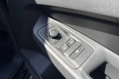 PJ25LMM Volkswagen Caddy C20 Commerce Pro Td C20 Cargo Commerce Pro SWB 122 PS 2.0 TDI 7sp DSG Thumbnail #18