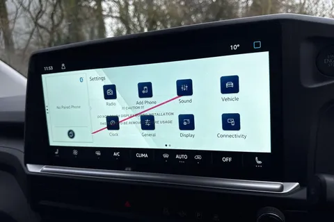 CX75HYH Volkswagen Transporter 2.0 TDI 170 Commerce Pro Van Auto Thumbnail #11