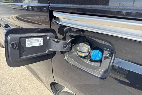 PJ25LMM Volkswagen Caddy C20 Commerce Pro Td C20 Cargo Commerce Pro SWB 122 PS 2.0 TDI 7sp DSG Thumbnail #27