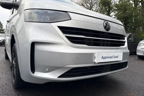 CX75HYH Volkswagen Transporter 2.0 TDI 170 Commerce Pro Van Auto Thumbnail #24