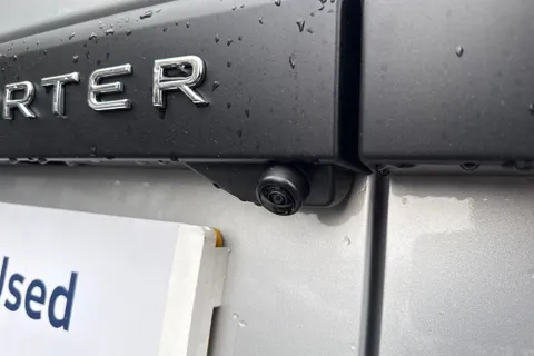 CX75HYH Volkswagen Transporter 2.0 TDI 170 Commerce Pro Van Auto Thumbnail #27