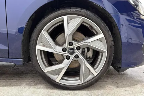 KO74DZN Audi A3 Black Edition 35 TFSI  150 PS S tronic Thumbnail #4