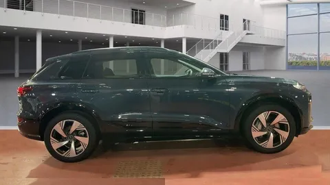 SV75HGE Audi Q6 225kW Performance 100kWh S Line 5dr Auto Thumbnail #5