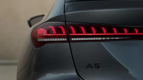  Audi A5 Avant 2.0 e-hybrid 25.9kWh Edition 1 S Tronic quattro Euro 6 (s/s) 5dr Thumbnail #7