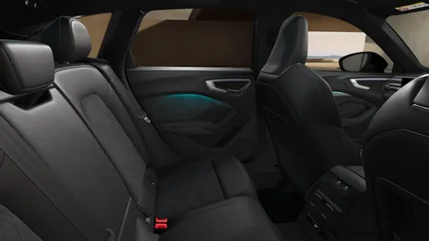  Audi A5 Avant 2.0 e-hybrid 25.9kWh Edition 1 S Tronic quattro Euro 6 (s/s) 5dr Thumbnail #11