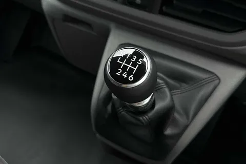 DC75FWB Volkswagen Transporter T28 Panel Van Commerce Pro SWB 110 PS 2.0 TDI 6sp Manual -  Delivery Miles Thumbnail #20