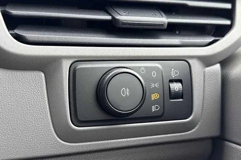 DC75FWB Volkswagen Transporter T28 Panel Van Commerce Pro SWB 110 PS 2.0 TDI 6sp Manual -  Delivery Miles Thumbnail #34