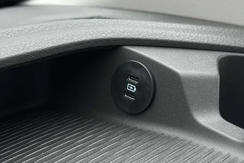 DC75FWB Volkswagen Transporter T28 Panel Van Commerce Pro SWB 110 PS 2.0 TDI 6sp Manual -  Delivery Miles Thumbnail #44