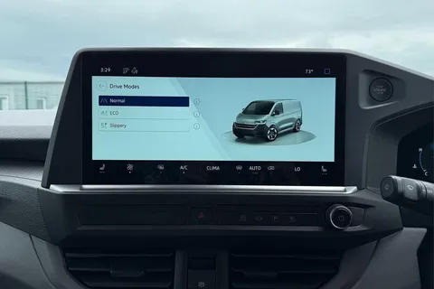 DC75FWB Volkswagen Transporter T28 Panel Van Commerce Pro SWB 110 PS 2.0 TDI 6sp Manual -  Delivery Miles Thumbnail #57