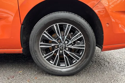 PL72WHR Volkswagen Multivan 1.4 TSI eHybrid Style 5dr DSG Thumbnail #11