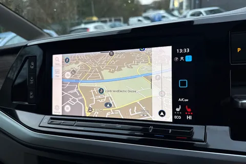 PL72WHR Volkswagen Multivan 1.4 TSI eHybrid Style 5dr DSG Thumbnail #16