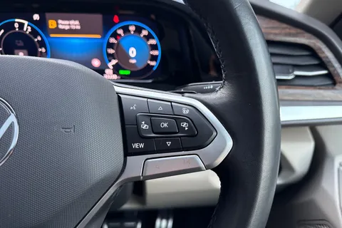 PL72WHR Volkswagen Multivan 1.4 TSI eHybrid Style 5dr DSG Thumbnail #37