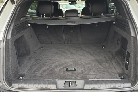 11 of 38 for Land Rover Range Rover Sport 3.0 D300 Dynamic SE 5dr