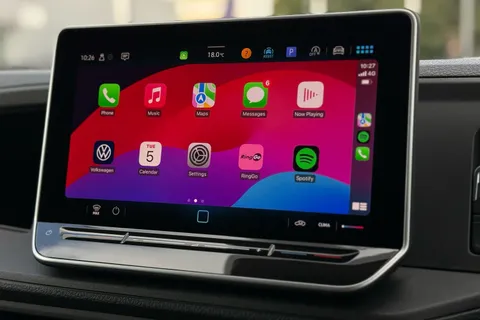 BT75EKG Volkswagen Crafter 2.0 TDI 140PS Commerce Plus High Roof Auto-Twin Slider Thumbnail #57