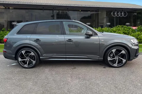 3 of 59 for Audi Q7 Black Edition 55 TFSI quattro 340 PS tiptronic