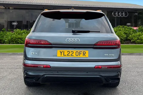 4 of 59 for Audi Q7 Black Edition 55 TFSI quattro 340 PS tiptronic