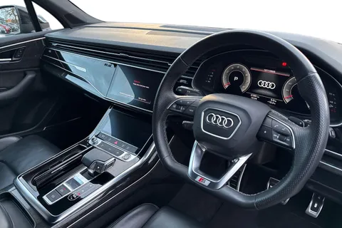 18 of 59 for Audi Q7 Black Edition 55 TFSI quattro 340 PS tiptronic