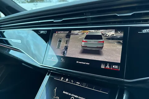 34 of 59 for Audi Q7 Black Edition 55 TFSI quattro 340 PS tiptronic