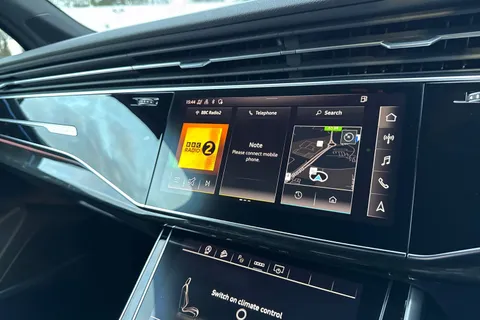 35 of 59 for Audi Q7 Black Edition 55 TFSI quattro 340 PS tiptronic