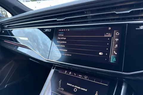 43 of 59 for Audi Q7 Black Edition 55 TFSI quattro 340 PS tiptronic