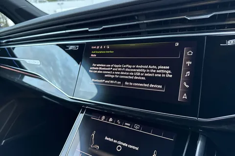 44 of 59 for Audi Q7 Black Edition 55 TFSI quattro 340 PS tiptronic