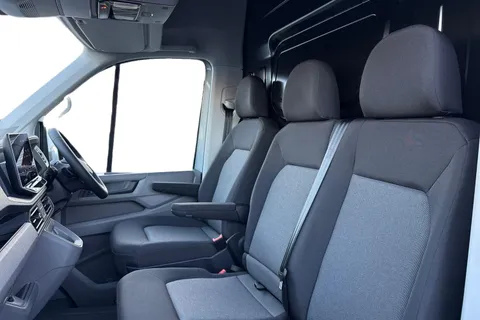 BT75EDV Volkswagen Crafter 2.0 TDI 140PS Commerce Plus High Roof Auto-Twin Slider Thumbnail #16