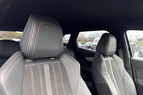 BJ72RBF PEUGEOT 3008 1.6 13.2kWh GT Premium e-EAT Euro 6 (s/s) 5dr Thumbnail #20