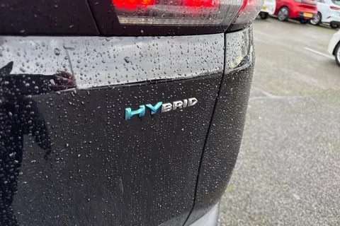 BJ72RBF PEUGEOT 3008 1.6 13.2kWh GT Premium e-EAT Euro 6 (s/s) 5dr Thumbnail #32