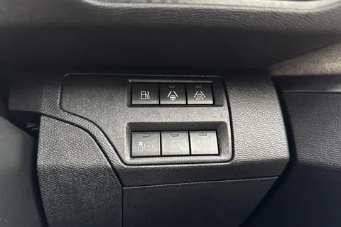 BJ72RBF PEUGEOT 3008 1.6 13.2kWh GT Premium e-EAT Euro 6 (s/s) 5dr Thumbnail #42