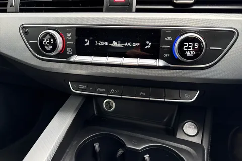 OY67GOJ Audi A4 Avant 2.0 TDI ultra SE Euro 6 (s/s) 5dr Thumbnail #21